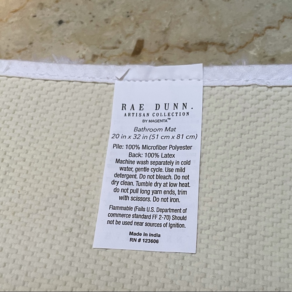 NWT Rae Dunn “‘TIS THE SEASON” Bath Mat - Picture 9 of 12